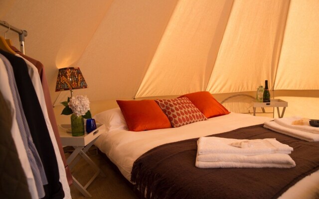 The Grand Folly Hotel - Glamping