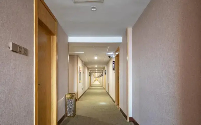 GreenTree Inn Changzhou Menghe Town Chengfeng Building