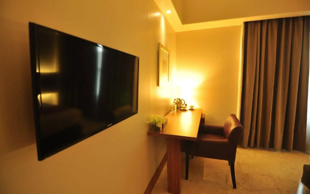 Demelia Hotel