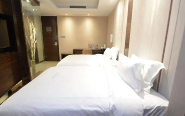 Lavande Hotel Nanjing Shuiximen Street Mochou Lake Park
