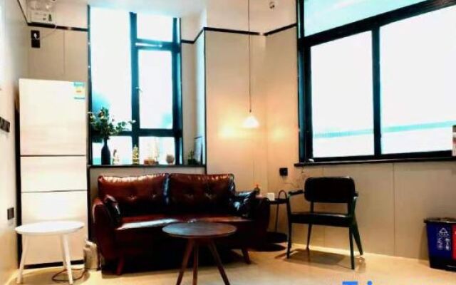 Yadu Hotel