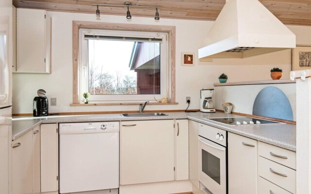 8 Person Holiday Home in Hemmet