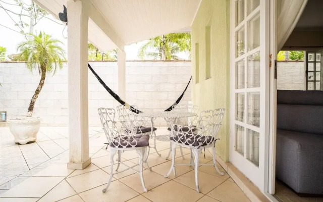 Linda casa no condomínio Morada da Praia