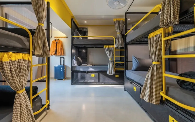 The Hosteller Mumbai, International Airport