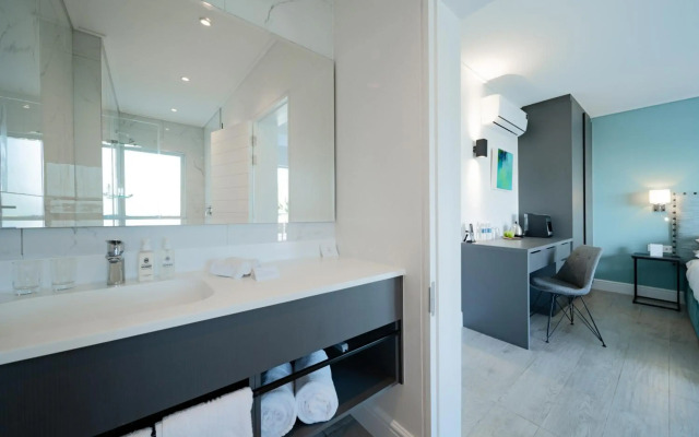 One Marine Drive Boutique Hotel