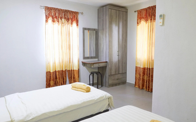 Corrie Chalet Pantai Cenang Langkawi