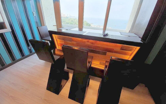 La Mirada Residences