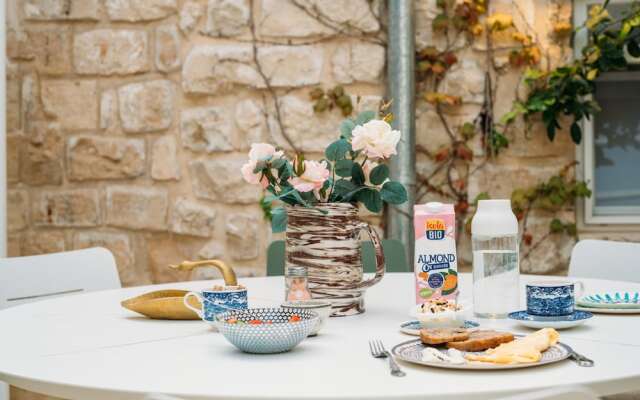 Azamra Inn Tzfat