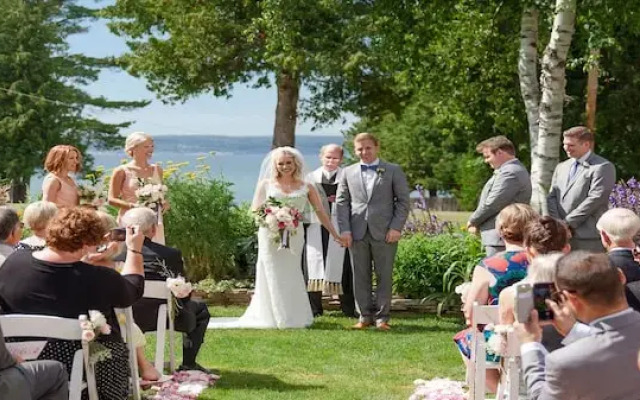 Stafford's Bay View Inn