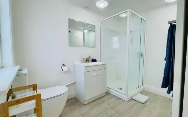 Little Home on Glanmire (Adults Only)