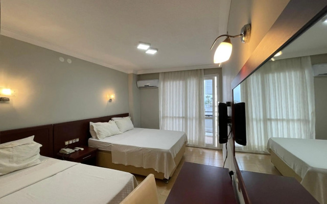 Admiral Hotel
