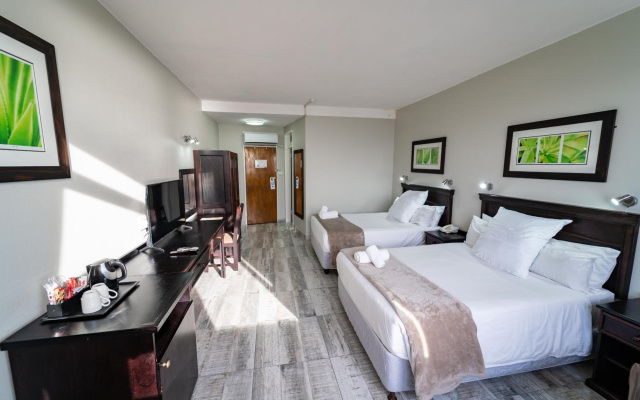 Gooderson Tropicana Hotel