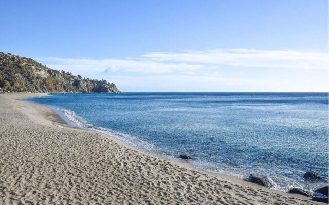 Nice Apartment in Ricdi With Wifi and 2 Bedrooms