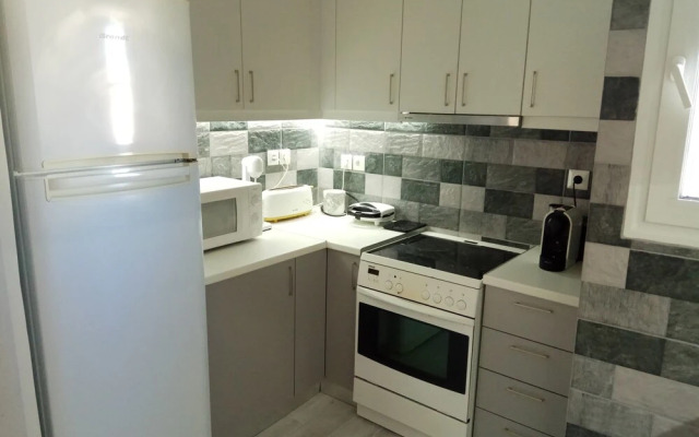 Grandma Vasiliki Rooms To Let