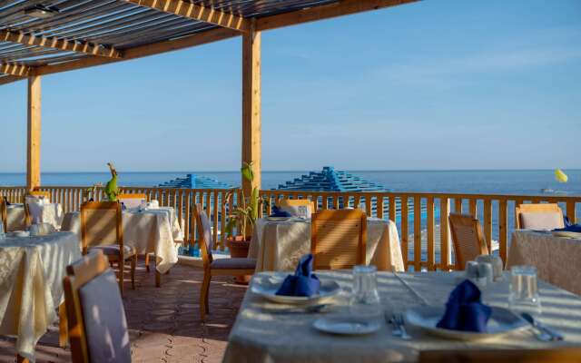 Grand Oasis Resort