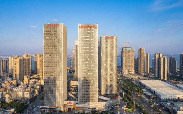 Vienna International Hotel (Zhanjiang Wanda Plaza)