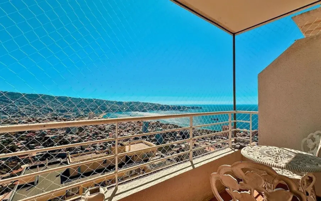 Ocean Front House 84