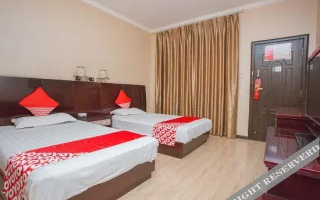 OYO DaLiYuLongTingHaiHotel