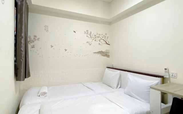 Great Homey 2Br At Meikarta Apartment