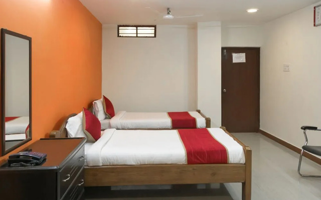 OYO  Collection O 80886 Hotel Sun City