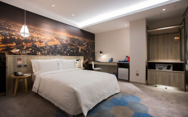 Airline Inn - Kaohsiung Station