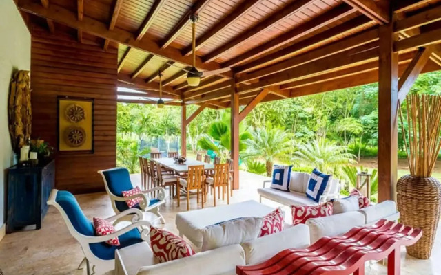 Sunny Vacation Villa 62