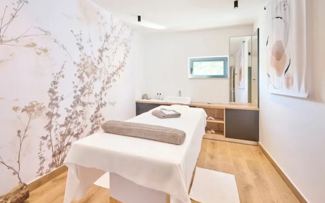 Aminess Style Glamping Villas & Holiday Homes Atea