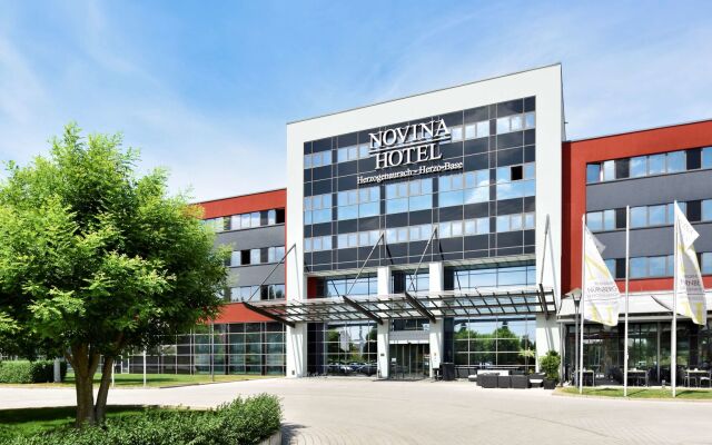 NOVINA HOTEL Herzogenaurach Herzo Base