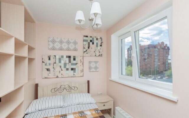 Апартаменты «Этажи на перекрестке улиц Юмашева и Папанина»