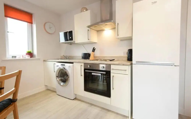 1 bed Apartment Close to Football Grounds