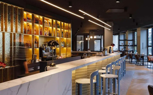 TRIBE Lyon Croix Rousse