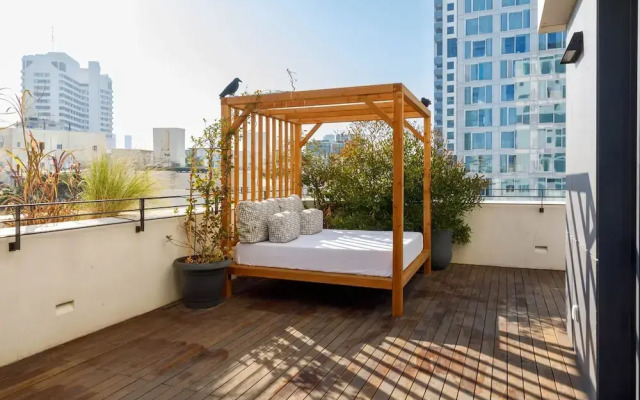 Renoma Hotel