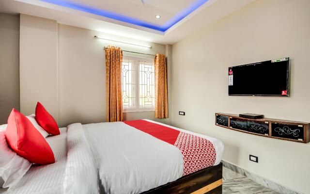 OYO Flagship 66623 Corniche Hotel Vizag