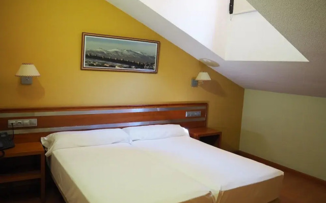 Hostal Santa Ana