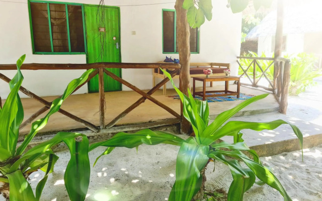 Garden Beach Bungalows