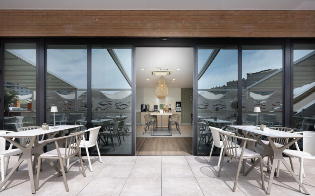 Отель Malaga Alameda Centro Affiliated by Meliá