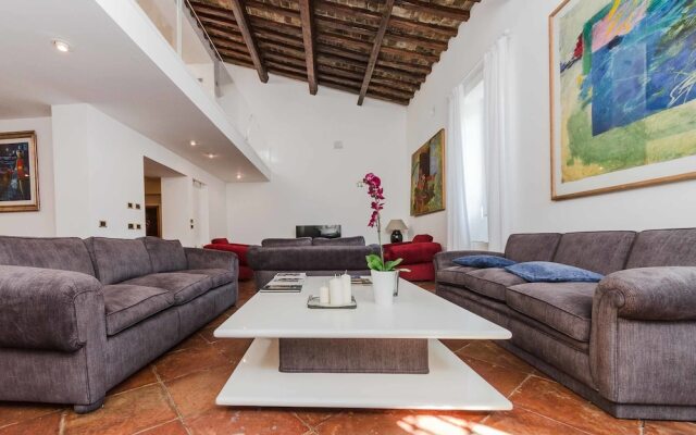 Spagna 66 - Penthouse with Terrace