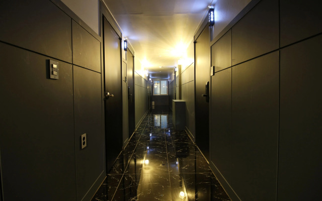 Bronze Hotel