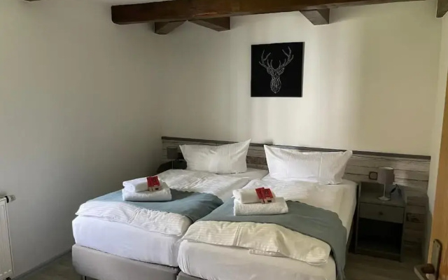 Landhotel Der Distelhof mit Scheunencafé
