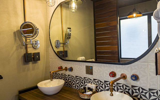 Cadillac Hotel Boutique