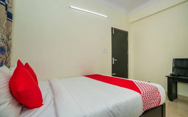 Oyo 28119 Omkar Global Inn