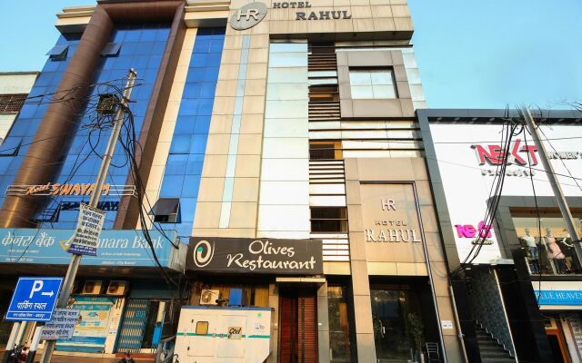 OYO 13063 Hotel Rahul