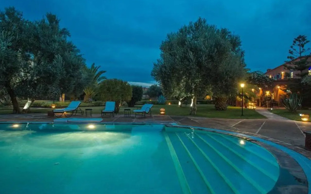 Villa les Oliviers 2 Bedrooms - A Setting of Tranquility