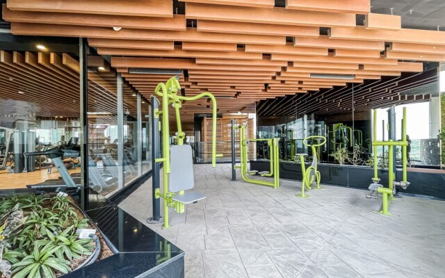 Bayz by Danube - Elegant Studio