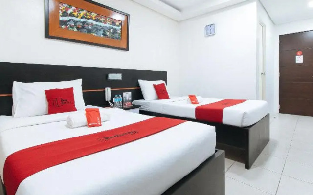 Reddoorz @ Greenview Hotel And Restobar Masbate