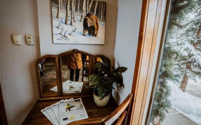 A Bear and Bison Inn