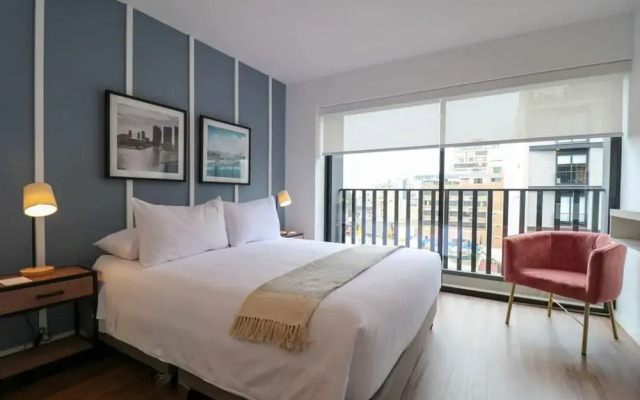 w Fantastic 2BR With Balcony in Miraflores