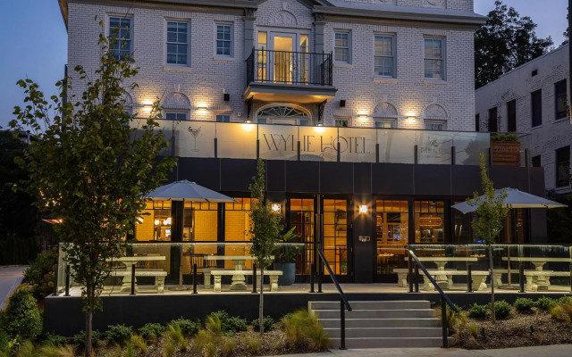 Wylie Hotel Atlanta, Tapestry Collection by Hilton