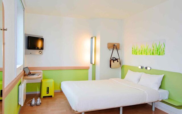 ibis Styles Arles Palais des Congrès