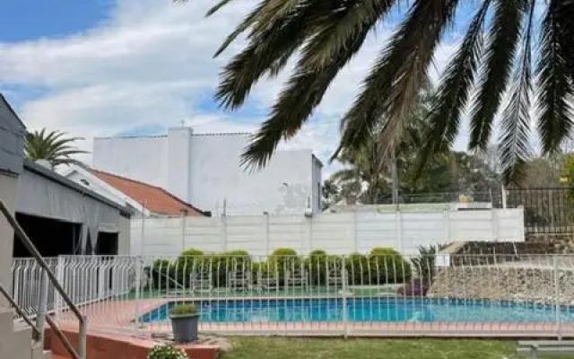 Zinzanathi Guesthouse